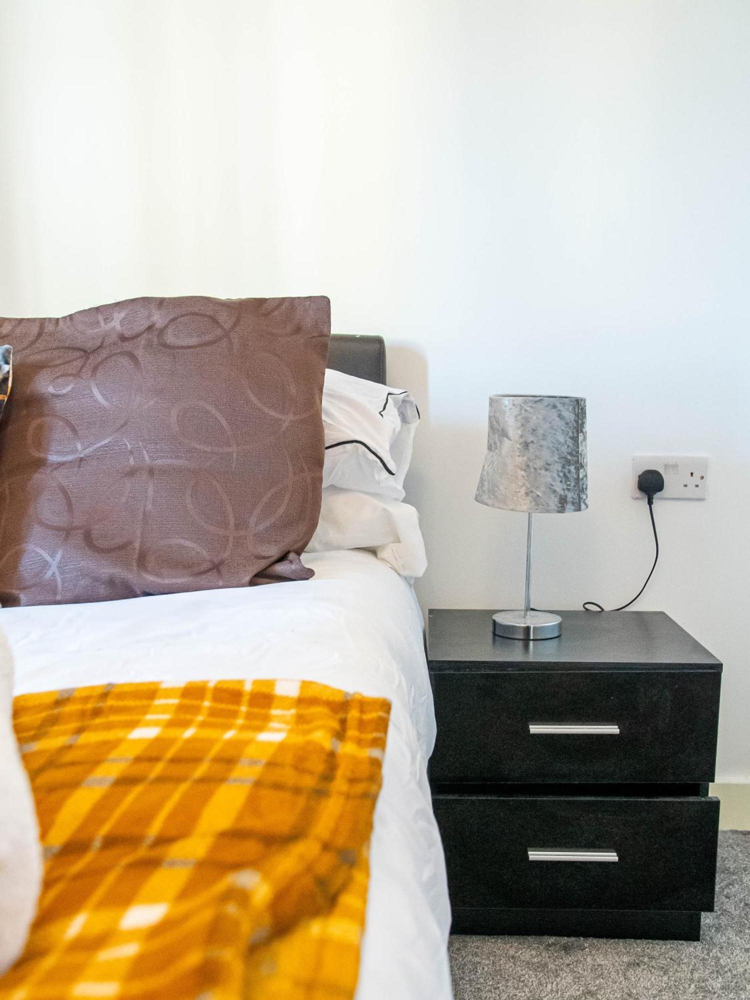 Heart Of Huddersfield Apt10 ภายนอก รูปภาพ