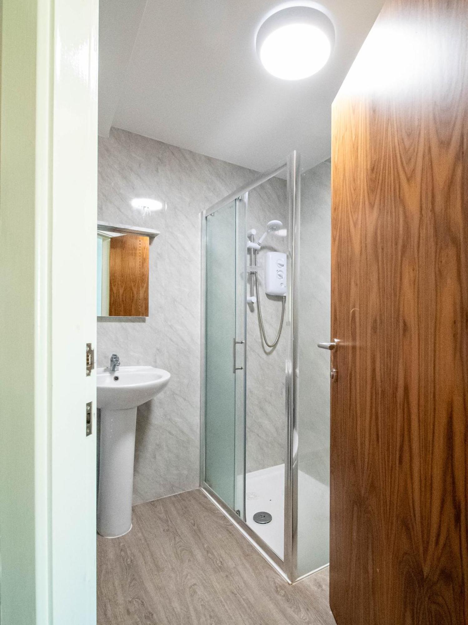 Heart Of Huddersfield Apt10 ภายนอก รูปภาพ
